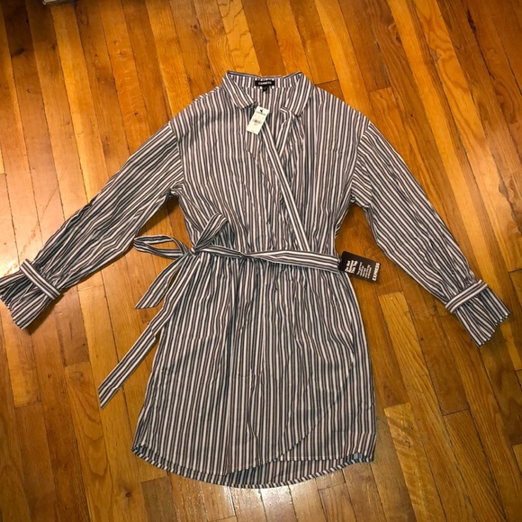 NWT Express Striped Poplin Tie Waist Wrap Dress, M - Picture 4 of 8